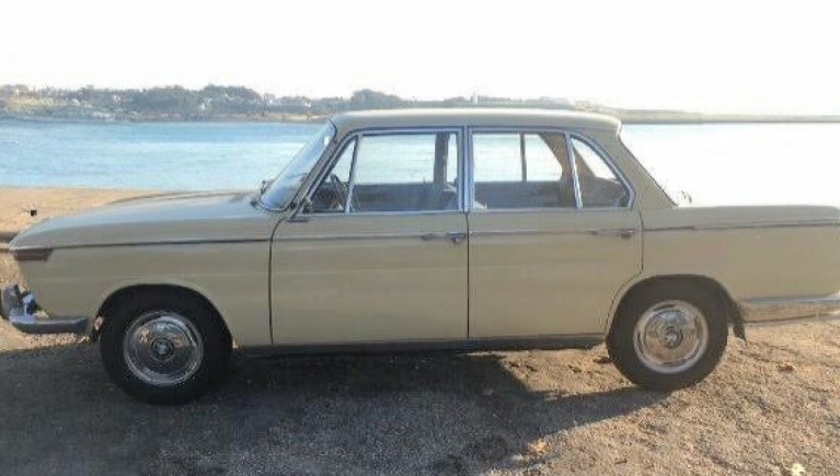 BMW 2000