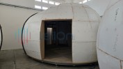 1 BUNGALOW DE FORMA OVAL COM REVESTIMENTO E PRÉ- INSTALAÇÃO ELÉTRICA (incompleto)