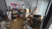 DIVERSO MATERIAL DE ESCRITÓRIO E DIVERSAS CAIXAS DE ROUPA E CALÇADO MULTIMARCAS