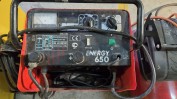 1 CARREGADOR DE BATERIAS PROFISSIONAL E 1 BOMBA DE CALOR