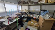 DIVERSO MATERIAL E EQUIPAMENTO PARA CONFEÇÃO DE PELES