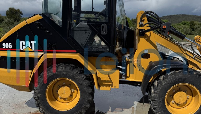 CATERPILLAR 906