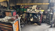 DIVERSO EQUIPAMENTO DE ESCRITÓRIO E DIVERSO MATERIAL E EQUIPAMENTO PARA REPARAÇÃO DE PESADOS