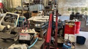 DIVERSO EQUIPAMENTO DE ESCRITÓRIO E DIVERSO MATERIAL E EQUIPAMENTO PARA REPARAÇÃO DE PESADOS