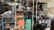 DIVERSO EQUIPAMENTO DE ESCRITÓRIO E DIVERSO MATERIAL E EQUIPAMENTO PARA REPARAÇÃO DE PESADOS