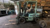DIVERSO EQUIPAMENTO DE ESCRITÓRIO E DIVERSO MATERIAL E EQUIPAMENTO PARA REPARAÇÃO DE PESADOS