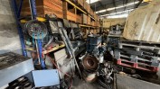 DIVERSO EQUIPAMENTO DE ESCRITÓRIO E DIVERSO MATERIAL E EQUIPAMENTO PARA REPARAÇÃO DE PESADOS