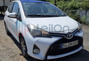 TOYOTA YARIS do ano 2015