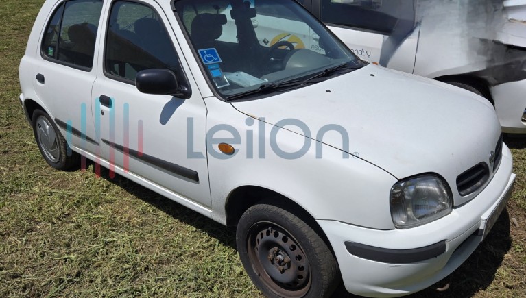 NISSAN MICRA do ano 2000