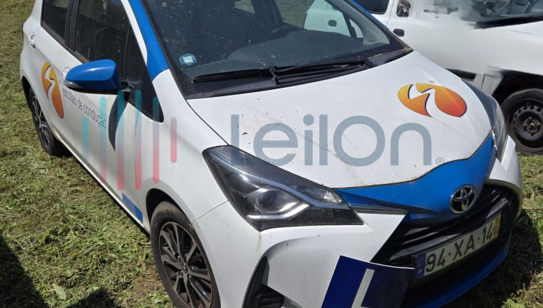 TOYOTA YARIS do ano 2019