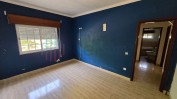 PRÉDIO URBANO COMPOSTO POR RÉS-DO-CHÃO, SÓTÃO, ANEXO E LOGRADOURO
