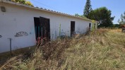 PRÉDIO URBANO COMPOSTO POR RÉS-DO-CHÃO, SÓTÃO, ANEXO E LOGRADOURO