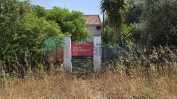 PRÉDIO URBANO COMPOSTO POR RÉS-DO-CHÃO, SÓTÃO, ANEXO E LOGRADOURO