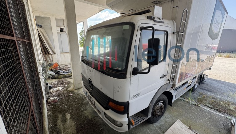 MERCEDES-BENZ 815 DO ANO 2006