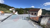 PRÉDIO URBANO COMPOSTO POR RÉS DO CHÃO – HABITAÇÃO COM LOGRADOURO COM ÁREA TOTAL DE 125,12 M2