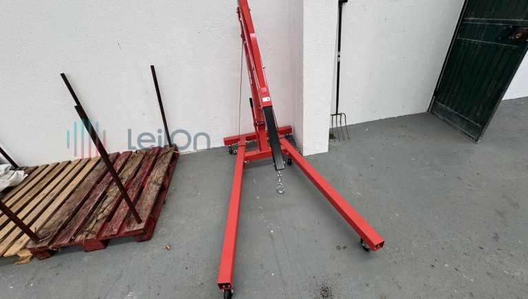 1 GRUA DE 5 TONELADAS 