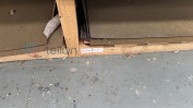 1 ESTANTE PRATELEIRA EM MADEIRA COM PRODUTO ACABADO