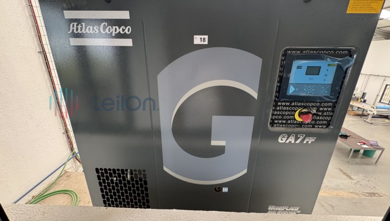 1 COMPRESSOR COM DEPÓSITO E SECADOR 