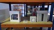 DIVERSO MATERIAL INFORMÁTICO, ARTIGOS DE PAPELARIA, RETALHO DE PERFUMES, COSMÉTICOS, PRODUTOS DE HIGIENE E ARTIGOS DE DROGARIA