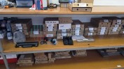 DIVERSO MATERIAL INFORMÁTICO, ARTIGOS DE PAPELARIA, RETALHO DE PERFUMES, COSMÉTICOS, PRODUTOS DE HIGIENE E ARTIGOS DE DROGARIA