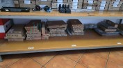 DIVERSO MATERIAL INFORMÁTICO, ARTIGOS DE PAPELARIA, RETALHO DE PERFUMES, COSMÉTICOS, PRODUTOS DE HIGIENE E ARTIGOS DE DROGARIA
