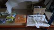 DIVERSO MATERIAL INFORMÁTICO, ARTIGOS DE PAPELARIA, RETALHO DE PERFUMES, COSMÉTICOS, PRODUTOS DE HIGIENE E ARTIGOS DE DROGARIA