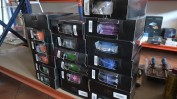 DIVERSO MATERIAL INFORMÁTICO, ARTIGOS DE PAPELARIA, RETALHO DE PERFUMES, COSMÉTICOS, PRODUTOS DE HIGIENE E ARTIGOS DE DROGARIA