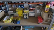 DIVERSO MATERIAL INFORMÁTICO, ARTIGOS DE PAPELARIA, RETALHO DE PERFUMES, COSMÉTICOS, PRODUTOS DE HIGIENE E ARTIGOS DE DROGARIA