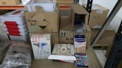 DIVERSO MATERIAL INFORMÁTICO, ARTIGOS DE PAPELARIA, RETALHO DE PERFUMES, COSMÉTICOS, PRODUTOS DE HIGIENE E ARTIGOS DE DROGARIA