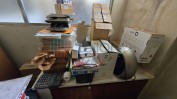 DIVERSO MATERIAL DE ESCRITÓRIO | DIVERSO MATERIAL E EQUIPAMENTO PARA FABRICAÇÃO E TRANSFORMAÇÃO DE VIDROS
