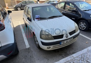 RENAULT MODELO CLIO DO ANO 2002