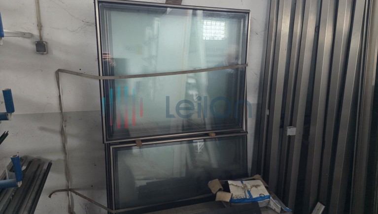 DIVERSO MATERIAL E EQUIPAMENTO DE SERRALHARIA