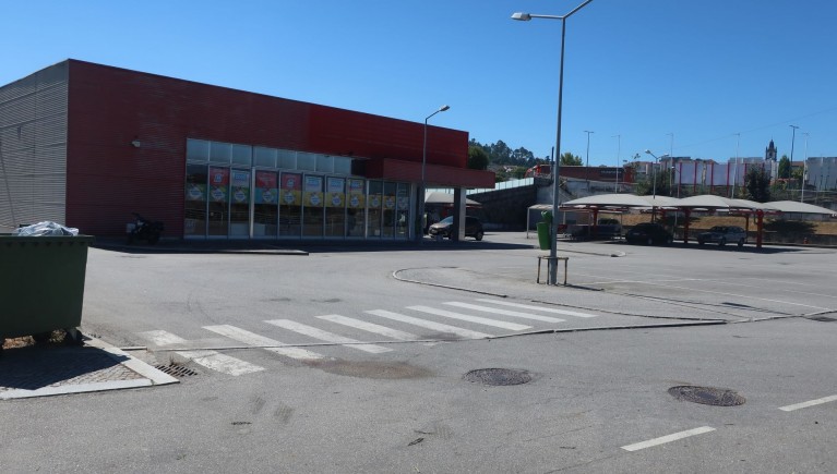 LOTE DE BENS IMÓVEIS SITO EM BAFAREIRA, CASTELO DE PAIVA