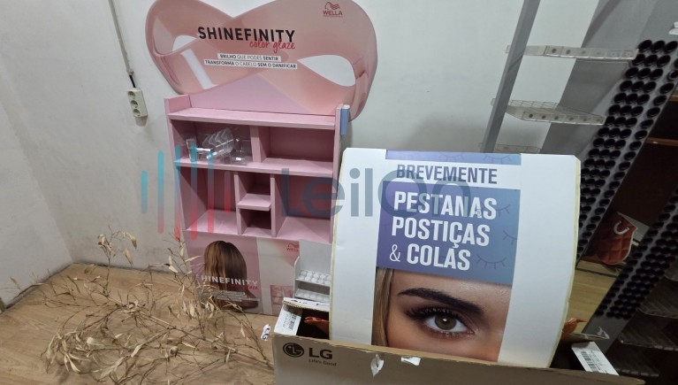 PRODUTOS DE CABELEIREIRO, PRODUTOS COSMÉTICA, HIGIENE E LIMPEZA, MOBILIÁRIO PARA CABELEIREIROS, COMÉRCIO DE FERRAMENTAS PARA CABELEIREIROS