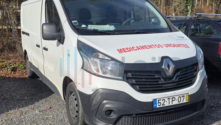 RENAULT TRAFIC DO ANO 2017