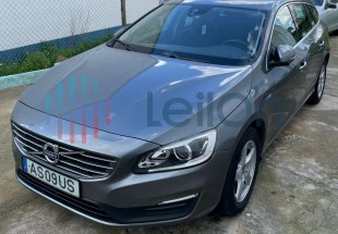 VOLVO V60 2.0 D3 MOMENTUM