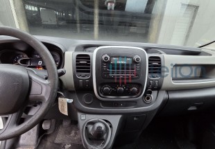 RENAULT TRAFIC DO ANO 2017