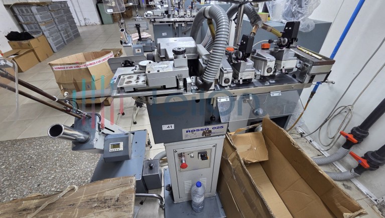 DIVERSO MATERIAL E EQUIPAMENTO  PARA CONFECÇÃO DE PEÚGAS