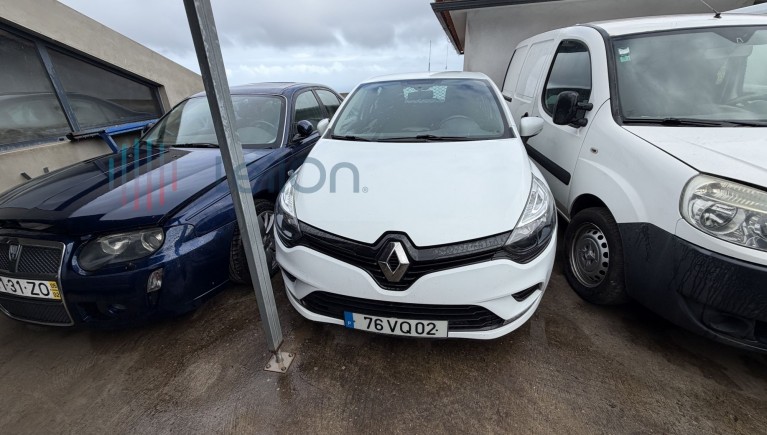 RENAULT CLIO DO ANO 2018 