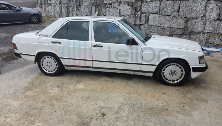 MERCEDES 190 D 