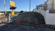 PRÉDIO URBANO, COMPOSTO POR CASA DE RÉS DE CHÃO PARA HABITAÇÃO, ANEXO, ARRECADAÇÃO E GARAGEM