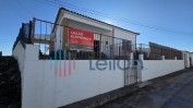 PRÉDIO URBANO, COMPOSTO POR CASA DE RÉS DE CHÃO PARA HABITAÇÃO, ANEXO, ARRECADAÇÃO E GARAGEM