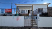 PRÉDIO URBANO, COMPOSTO POR CASA DE RÉS DE CHÃO PARA HABITAÇÃO, ANEXO, ARRECADAÇÃO E GARAGEM