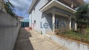 MORADIA COM 377 M2 - FRADELOS