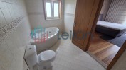 MORADIA COM 377 M2 - FRADELOS