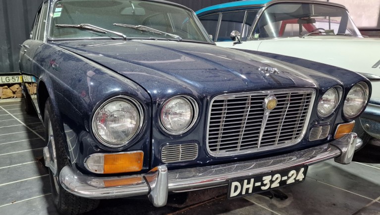 JAGUAR XJ6