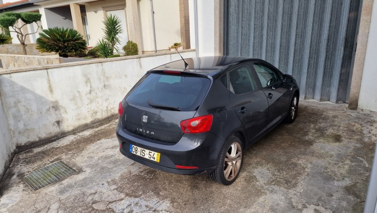 SEAT IBIZA