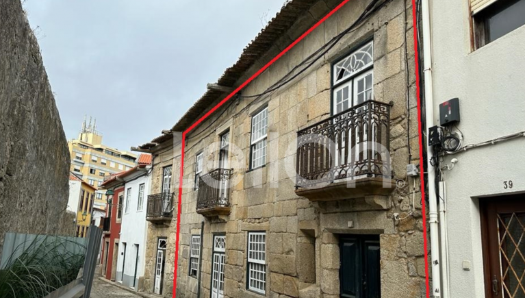 VENDA DO DIREITO AO QUINHÃO HEREDITÁRIO CASA DE DOIS ANDARES, COM A ÁREA TOTAL DE 930 m2 - VILA DO CONDE